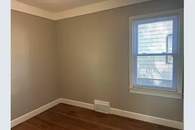 19348 Washtenaw Street, Harper Woods, MI 48225 - Photo 11