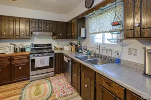 8290 E W Ave E, Vicksburg, MI 49097 - Photo 5