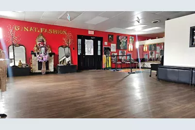 15040 E 9 Mile Road, Eastpointe, MI 48021 - Photo 9