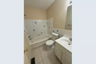 3647 Kenbrooke Court, Kalamazoo, MI 49006 - Photo 9