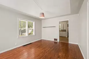3329 Sanford St, Muskegon, MI 49444 - Photo 5