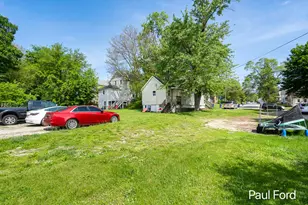 924 Hall St SE, Grand Rapids, MI 49507 - Photo 21