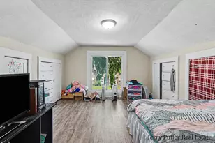 1093 W Southern Ave, Muskegon, MI 49441 - Photo 17