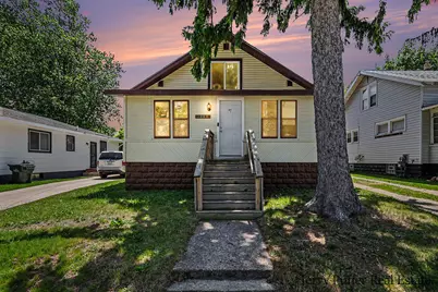 1093 W Southern Avenue, Muskegon, MI 49441 - Photo 1