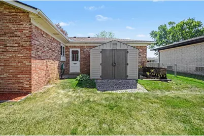 39511 Helena Avenue, Sterling Heights, MI 48313 - Photo 21