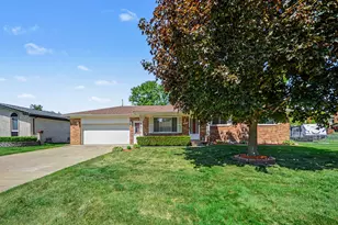 39511 Helena Ave, Sterling Heights, MI 48313 - Photo 5