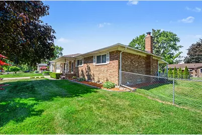 39511 Helena Avenue, Sterling Heights, MI 48313 - Photo 23