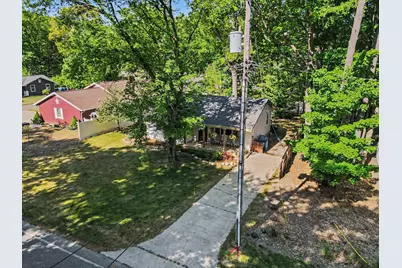 21 N Clymer Street, Pentwater, MI 49449 - Photo 27