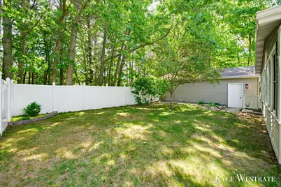 14128 Luckett Lane, Grand Haven, MI 49417 - Photo 31