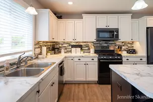 2930 E Morgan Trail NE, Rockford, MI 49341 - Photo 15