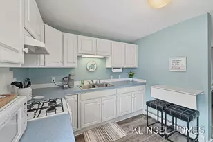 308 Franklin St, Grand Haven, MI 49417 - Photo 35