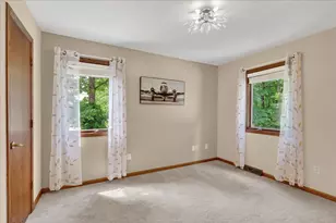 2467 Palm Dale Dr SW, Wyoming, MI 49418 - Photo 31