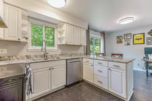 3011 Williamsburg Rd, Ann Arbor, MI 48108 - Photo 5