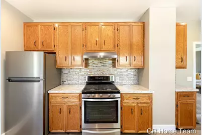 3744 Clyde Park Avenue SW, Wyoming, MI 49509 - Photo 13