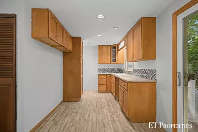 3739 Grape Avenue NE, Grand Rapids, MI 49525 - Photo 11