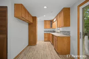 3739 Grape Ave NE, Grand Rapids, MI 49525 - Photo 11