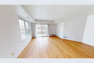 2221 S Huron Parkway #4, Ann Arbor, MI 48104 - Photo 7