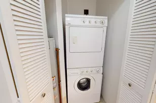 2221 S Huron Pkwy, Ann Arbor, MI 48104 - Photo 17