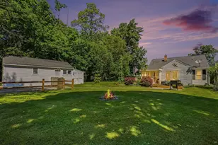 1124 Lakeview Dr, Portage, MI 49002 - Photo 3