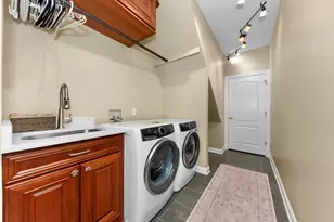 26375 Glenwood Dr, Novi, MI 48374 - Photo 39