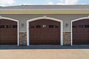 5541 Arbor Chase Dr, Ann Arbor, MI 48103 - Photo 5