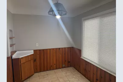 21004 Syracuse Avenue, Warren, MI 48091 - Photo 11