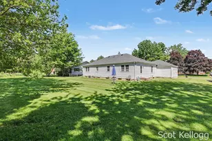 5959-5961 Crestmoor Dr SE, Kentwood, MI 49508 - Photo 15