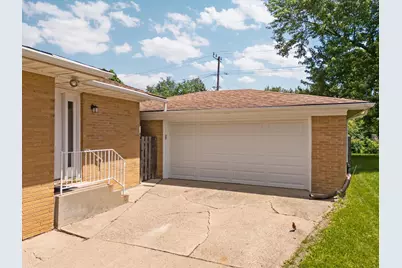 1559 Glastonbury Road, Ann Arbor, MI 48103 - Photo 3