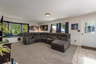 22420 McKenzie St, Dowagiac, MI 49047 - Photo 9
