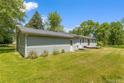 9090 11 Mile Road NE, Rockford, MI 49341 - Photo 21