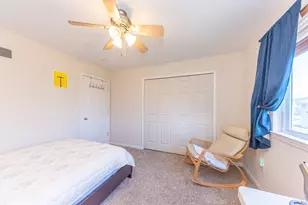 6343 Anna Dr, Belleville, MI 48111 - Photo 37