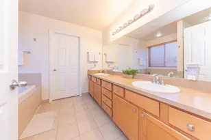 6343 Anna Dr, Belleville, MI 48111 - Photo 33