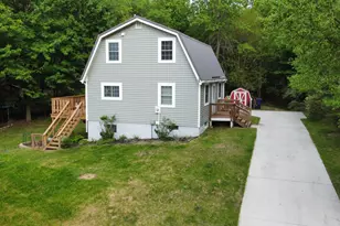 1015 Pequena Dr, Lake Isabella, MI 48893 - Photo 3