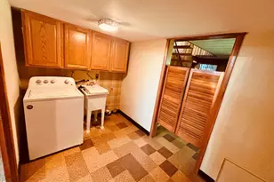 1909 Perkins Ave NE, Grand Rapids, MI 49505 - Photo 35