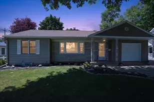 221 Bittersweet Ln, Battle Creek, MI 49015 - Photo 1