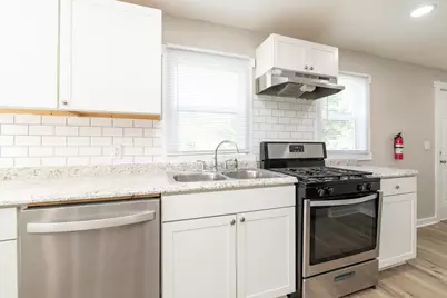 515 Wallace Avenue, Kalamazoo, MI 49048 - Photo 13