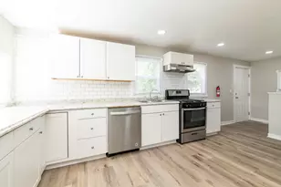 515 Wallace Ave, Kalamazoo, MI 49048 - Photo 9