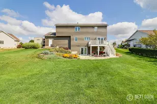 1645 Garden View Dr, Zeeland, MI 49464 - Photo 9
