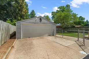 3736 Groveland Ave SW, Wyoming, MI 49519 - Photo 25