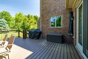8061 Pine Ridge Ct, Northville, MI 48168 - Photo 13