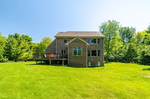8061 Pine Ridge Ct, Northville, MI 48168 - Photo 7