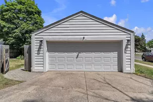 1407 Pinecrest Dr, Ferndale, MI 48220 - Photo 41