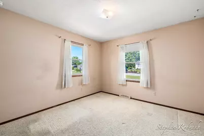 1901 Rowland Avenue SE, Kentwood, MI 49546 - Photo 15