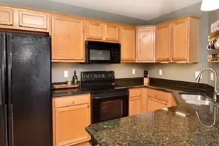 48475 Bridge Way, Canton, MI 48188 - Photo 5