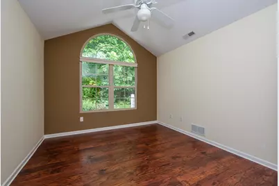 2898 Villa Lane, Benton Harbor, MI 49022 - Photo 9