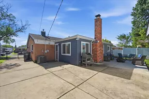 8210 N Henry Ruff Rd, Westland, MI 48185 - Photo 29