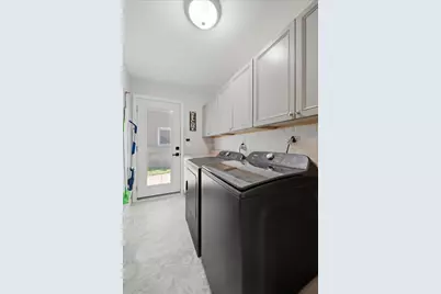 8210 N Henry Ruff Road, Westland, MI 48185 - Photo 27