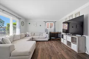 8210 N Henry Ruff Rd, Westland, MI 48185 - Photo 9