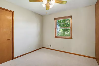 208 Cypress Avenue, Holland, MI 49423 - Photo 9