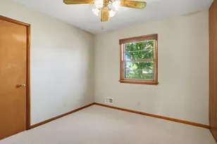 208 Cypress Ave, Holland, MI 49423 - Photo 9